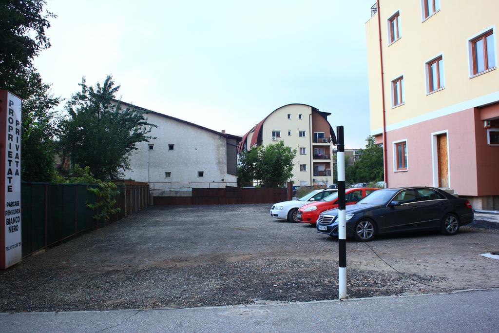 Pensiunea Bianco Nero Timişoara Exterior foto