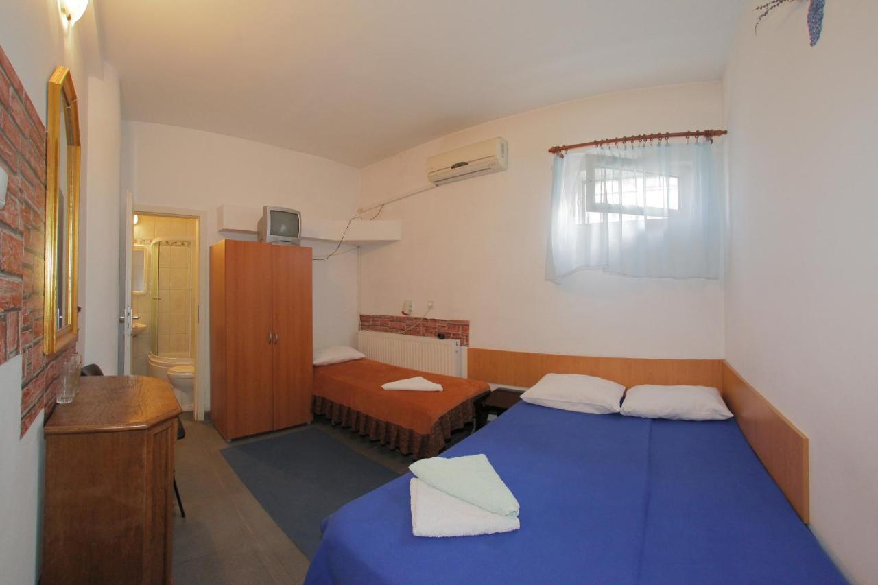 Pensiunea Bianco Nero Timişoara Exterior foto